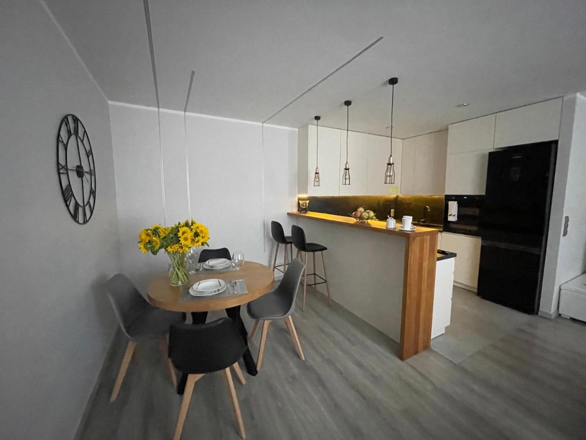 Apartament Centrum Bodzentynska, Centrum Rynek, Bezplatny Parking Kielce Luaran gambar