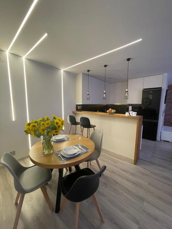 Apartament Centrum Bodzentynska, Centrum Rynek, Bezplatny Parking Kielce Luaran gambar