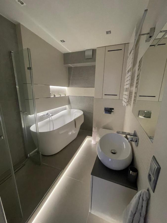 Apartament Centrum Bodzentynska, Centrum Rynek, Bezplatny Parking Kielce Luaran gambar