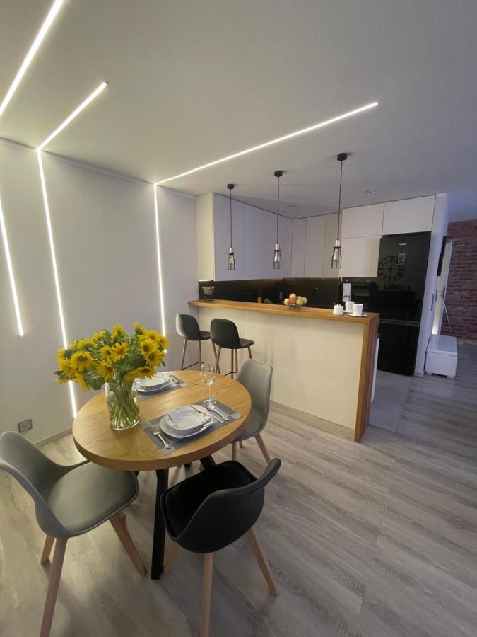 Apartament Centrum Bodzentynska, Centrum Rynek, Bezplatny Parking Kielce Luaran gambar