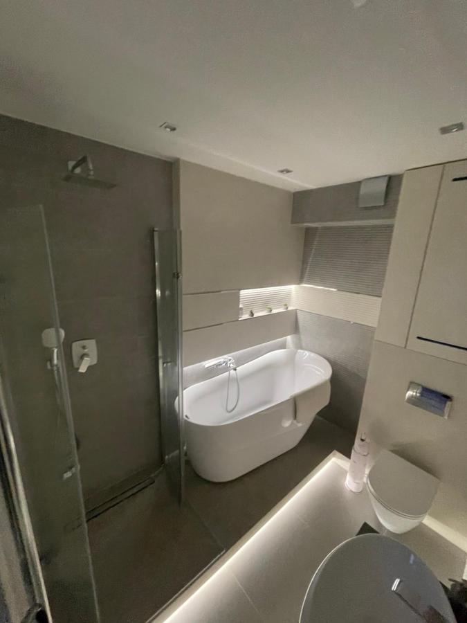 Apartament Centrum Bodzentynska, Centrum Rynek, Bezplatny Parking Kielce Luaran gambar